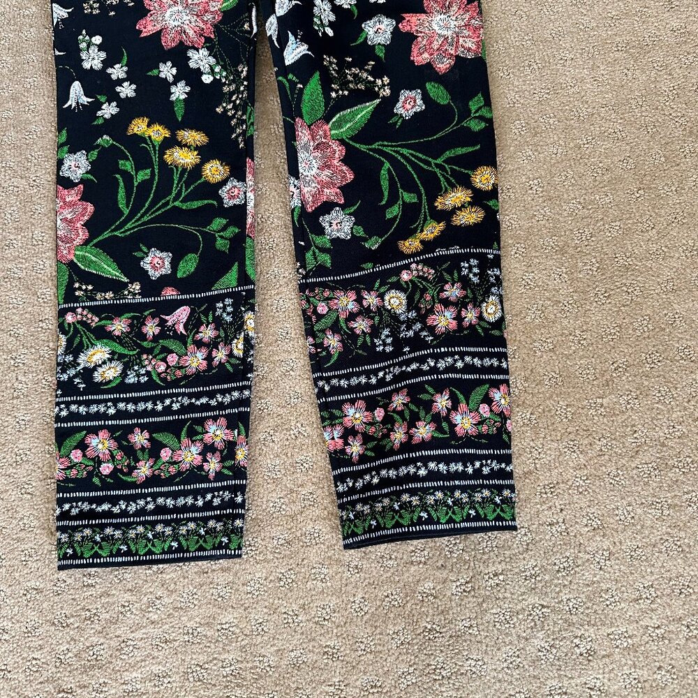 Old Navy Flowered Pixie Pants - Picture 2 of 3